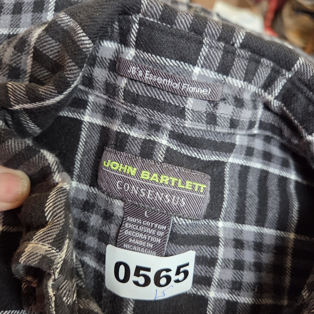 Men's Black Plaid Casual Button Down Shirt